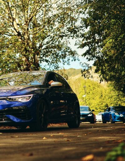 León Rapide. VW Golf R 8 en Cangas de Onís