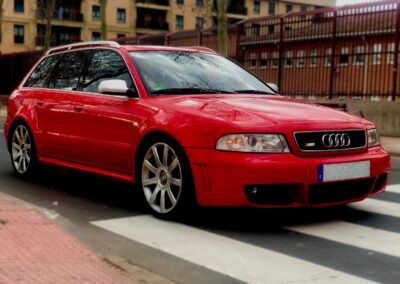 Audi RS4 (B5)